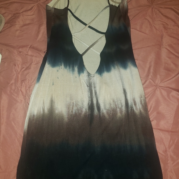 Dress - Picture 1 of 2